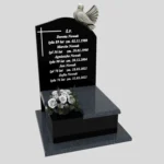 Nagrobek urnowy z rzeźbą gołębia z granitu U 92 zdjęcie 31