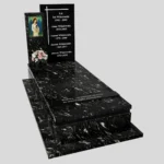 Nagrobek pojedynczy z witrażem anioła z granitu CK 146 zdjęcie 31