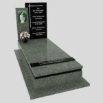 Nagrobek pojedynczy z witrażem anioła z granitu CK 146 zdjęcie 41