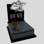 Nagrobek dla dziecka z grawerem alioła z granitu D 64 zdjęcie 33