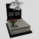 Nagrobek dla dziecka z grawerem alioła z granitu D 64 zdjęcie 36