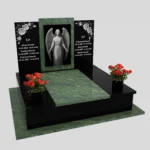 Nagrobek podwójny z grawerem anioła i kwiatami z granitu CK 102 zdjęcie 41