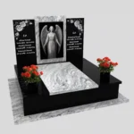 Nagrobek podwójny z grawerem anioła i kwiatami z granitu CK 102 zdjęcie 44