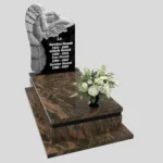 Nagrobek pojedynczy z rzeźbą anioła symbolizującego opiekę i spokój, wykonany z granitu CK 156 zdjęcie 31