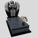 Nagrobek pojedynczy z rzeźbą anioła z granitu CK 154 zdjęcie 33