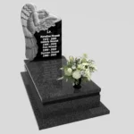 Nagrobek pojedynczy z rzeźbą anioła symbolizującego opiekę i spokój, wykonany z granitu CK 156 zdjęcie 35