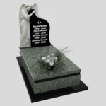Nagrobek pojedynczy z rzeźbą anioła, wykonany z wysokiej jakości granitu CK 155 zdjęcie 39