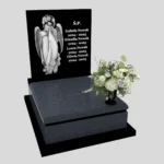 Nagrobek dziecięcy z grawerem anioła D 76 zdjęcie 37