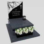 Nagrobek dla dziecka z rzeźbą dłoni i serca D 67 zdjęcie 36