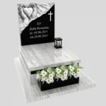 Nagrobek dla dziecka z rzeźbą dłoni i serca D 67 zdjęcie 37