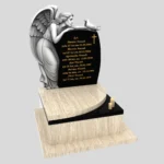 Nagrobek urnowy z delikatnym grawerem anioła z granitu U 109 zdjęcie 36