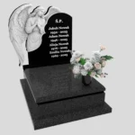 Nagrobek urnowy z rzeźbą anioła U 114 zdjęcie 40