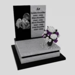 Nagrobek dla dziecka z grawerem anioła – symbol pamięci i miłości z granitu D 70 zdjęcie 34