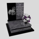 Nagrobek dla dziecka z grawerem anioła – symbol pamięci i miłości z granitu D 70 zdjęcie 41