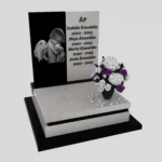 Nagrobek dla dziecka z grawerem anioła – symbol pamięci i miłości z granitu D 70 zdjęcie 43