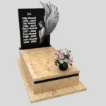 Nagrobek pojedynczy z grawerem anioła o rozpostartych skrzydłach z granitu CK 160 zdjęcie 41