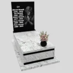 Nagrobek pojedynczy z grawerem Jezusa z granitu CK 161 zdjęcie 44