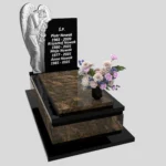 Nagrobek pojedynczy z artystyczną rzeźbą anioła z granitu CK 166 zdjęcie 31