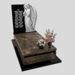Nagrobek pojedynczy z rzeźbą anioła o delikatnej formie z granitu CK 168 zdjęcie 31