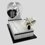 Nagrobek pojedynczy z artystyczną rzeźbą anioła o otwartych skrzydłach z granitu CK 167 zdjęcie 33