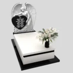 Nagrobek pojedynczy z artystyczną rzeźbą anioła o otwartych skrzydłach z granitu CK 167 zdjęcie 41