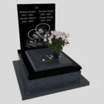 Nagrobek dla dziecka z grawerem Matki Bożej, Jezusa i dzieciątka D 69 zdjęcie 36