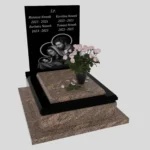 Nagrobek dla dziecka z grawerem Matki Bożej, Jezusa i dzieciątka D 69 zdjęcie 39