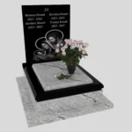 Nagrobek dla dziecka z grawerem Matki Bożej, Jezusa i dzieciątka D 69 zdjęcie 48