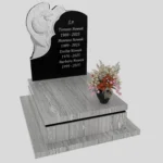 Nagrobek urnowy z artystyczną rzeźbą anioła z granitu U 112 zdjęcie 32