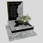 Nagrobek urnowy z wyciętą tablicą z granitu U 107 zdjęcie 44