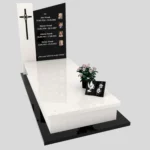 Nagrobek pojedynczy ze zdjęciami i krzyżem K 121 zdjęcie 43