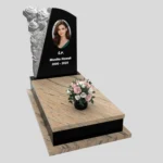 Einzelner Grabstein mit Rosenschnitzerei mit Foto CK 179  Foto 29