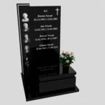 Nagrobek urnowy z fotografiami U 124 zdjęcie 35