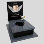 Nagrobek dla dziecka z grawerem skrzydeł i zdjęciem D 84 zdjęcie 36