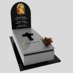 Nagrobek pojedynczy z witrażem Jezusa K 130 zdjęcie 41