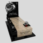 Nagrobek pojedynczy z grawerem motora i rzeźbą kasku K 131 zdjęcie 45