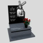 nagrobek urnowy z grawerem Jezusa U 133 zdjęcie 37