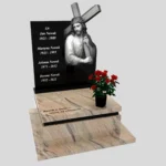 nagrobek urnowy z grawerem Jezusa U 133 zdjęcie 45