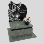 Nagrobek urnowy z grawerem gołębia i krzyża U 143 zdjęcie 46